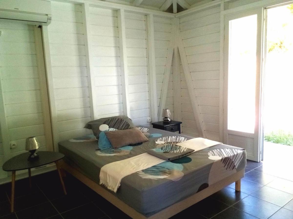 Villa Cana Et Son Spa A Terre De Haut ภายนอก รูปภาพ