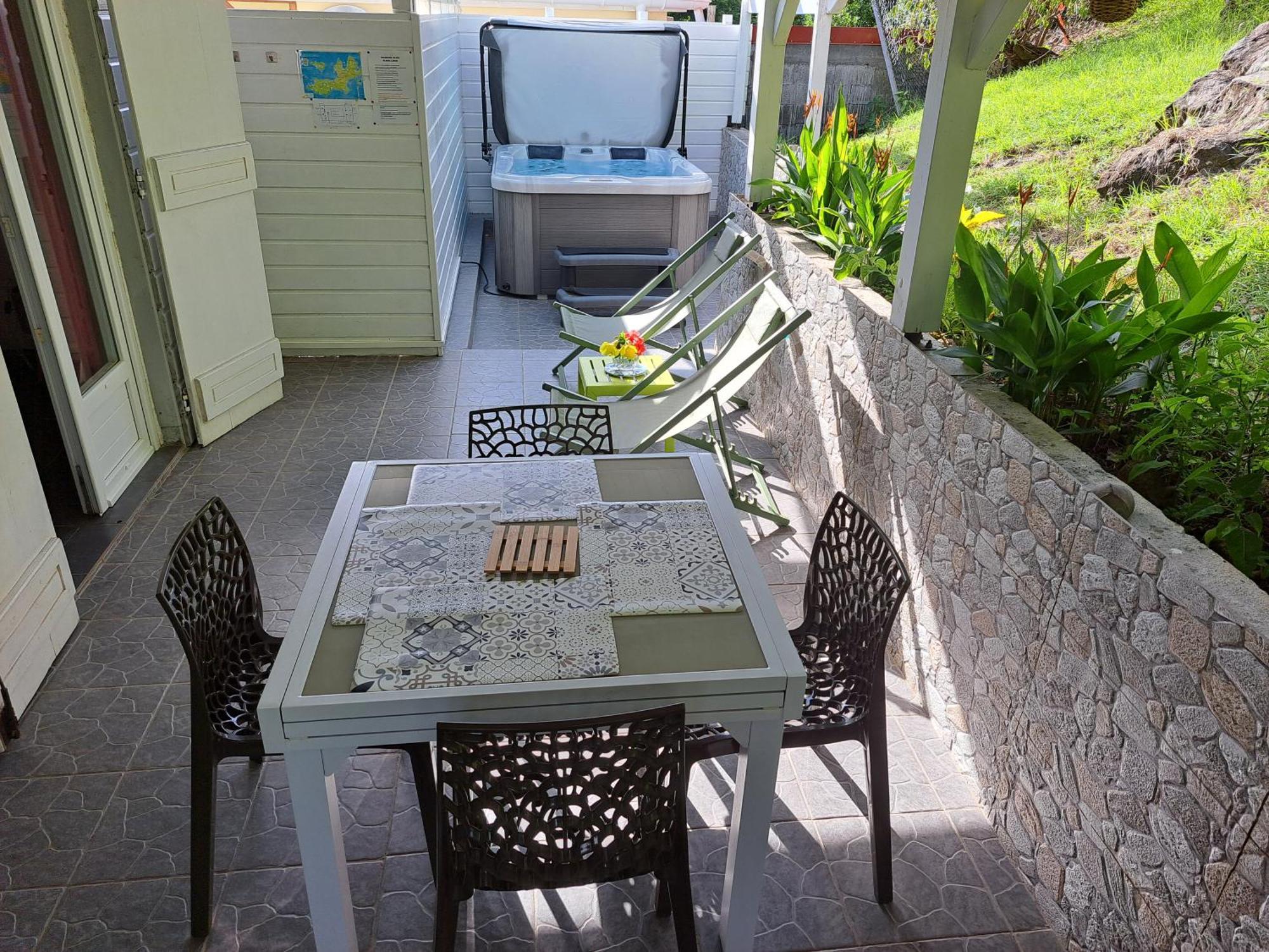 Villa Cana Et Son Spa A Terre De Haut ภายนอก รูปภาพ